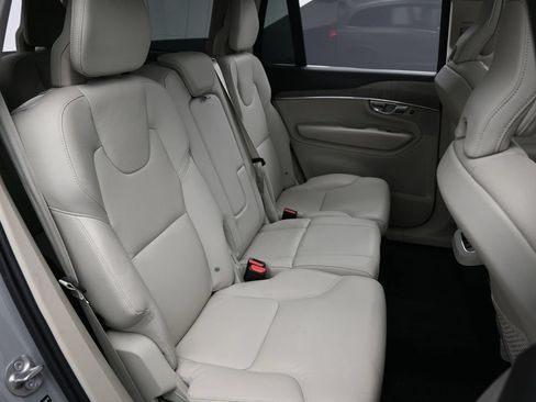 Used 2025 Volvo XC90 B5 Plus w/ Protection Package AWD/4WD image 32