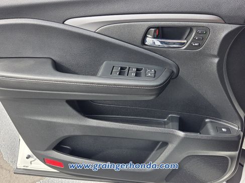 Certified 2024 Honda Ridgeline RTL image 26