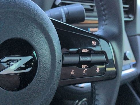 Used 2025 Nissan Z Sport w/ Floor Mat Package image 23