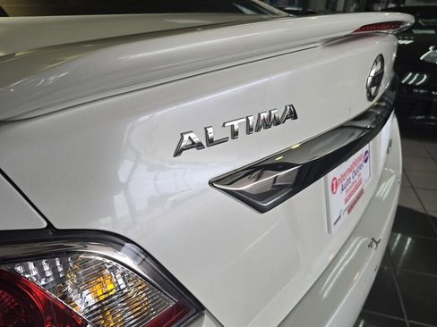 Used 2015 Nissan Altima 2.5 S w/ Special Edition Package FWD image 25