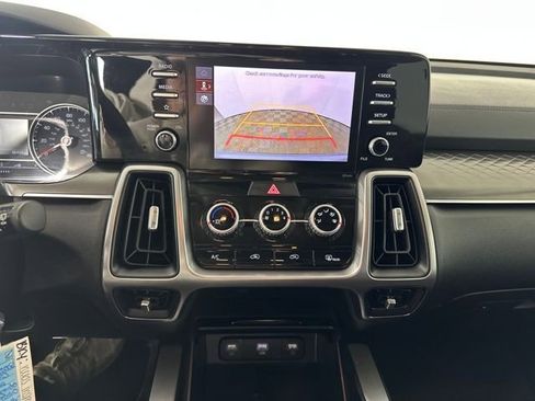 Used 2023 Kia Sorento LX AWD/4WD image 22