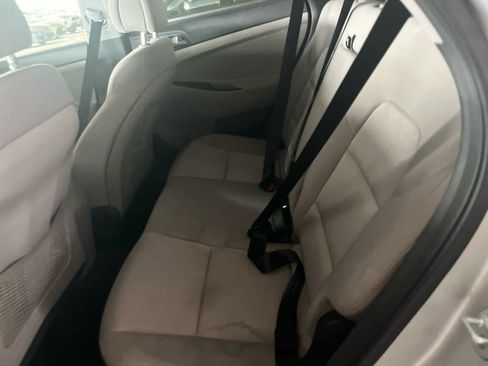 Used 2016 Hyundai Tucson SE w/ Option Group 02 FWD image 6