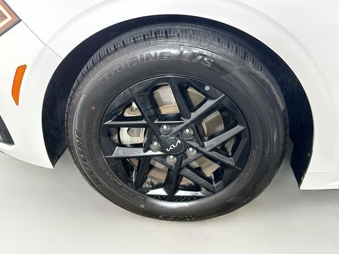 Used 2025 Kia K5 LXS image 11