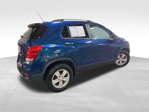 Used 2020 Chevrolet Trax LT w/ Driver Confidence Package FWD image 7