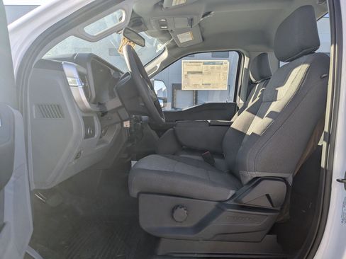 New 2025 Ford F550 4x4 Regular Cab Super Duty image 16