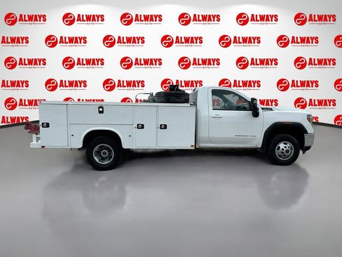 Used 2022 GMC Sierra 3500 SLE w/ SLE Convenience Package AWD/4WD image 4