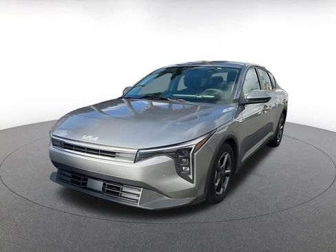 Used 2025 Kia K4 LXS image 7