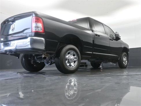 Used 2024 RAM 2500 Tradesman w/ Chrome Appearance Group image 27