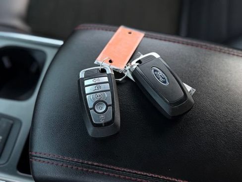 Certified 2023 Ford Edge ST-Line AWD/4WD image 4