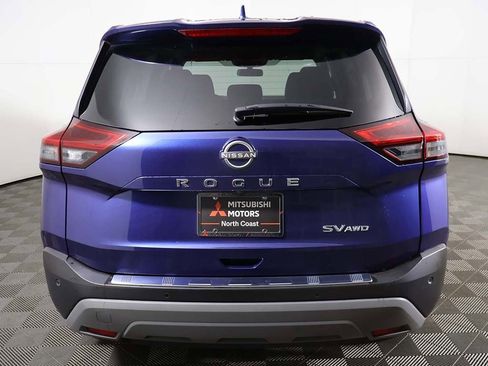 Used 2023 Nissan Rogue SV image 10