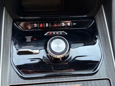 Used 2024 Jeep Wagoneer Series II image 21