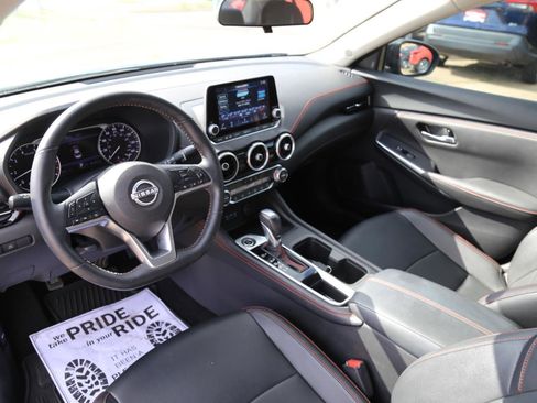 Used 2024 Nissan Sentra SR w/ SR Premium Package image 7