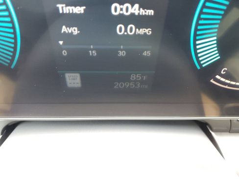 Used 2025 Hyundai Kona SEL FWD image 28