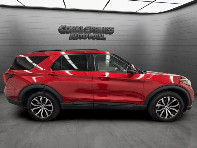 Used 2025 Ford Explorer ST-Line AWD/4WD image 6