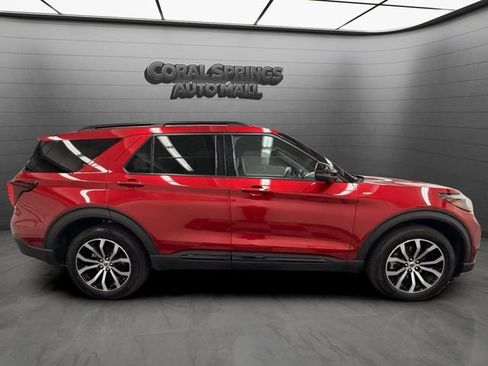 Used 2025 Ford Explorer ST-Line AWD/4WD image 6