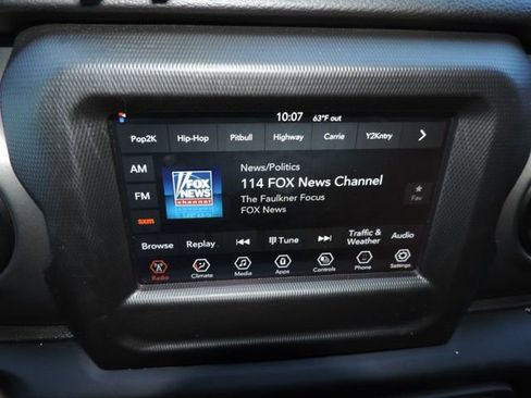 Used 2022 Jeep Gladiator Sport image 25