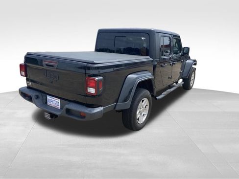 Used 2022 Jeep Gladiator Sport AWD/4WD image 14