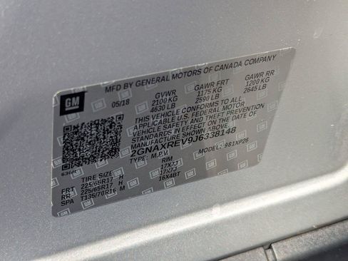 Used 2018 Chevrolet Equinox LS AWD/4WD image 35
