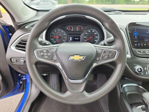 Used 2023 Chevrolet Malibu LT image 17