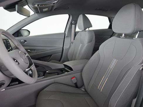 New 2026 Hyundai Elantra Sport FWD image 17