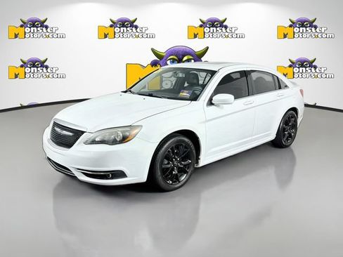 Used 2014 Chrysler 200 Limited w/ Sun/Sound Group FWD image 1