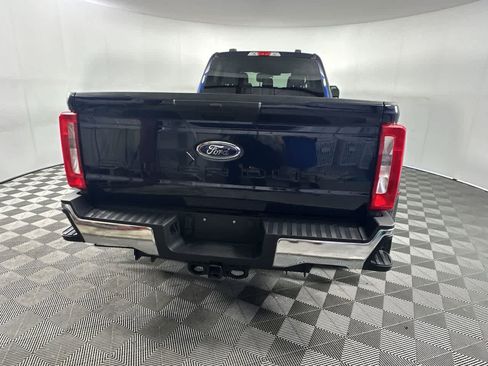 Used 2025 Ford F350 XLT AWD/4WD image 15