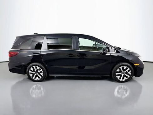 Certified 2025 Honda Odyssey EX-L image 8