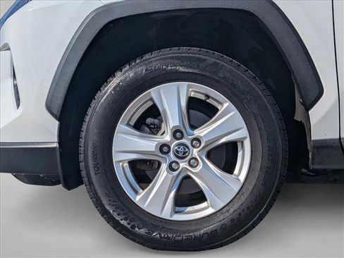 Used 2021 Toyota RAV4 XLE image 24