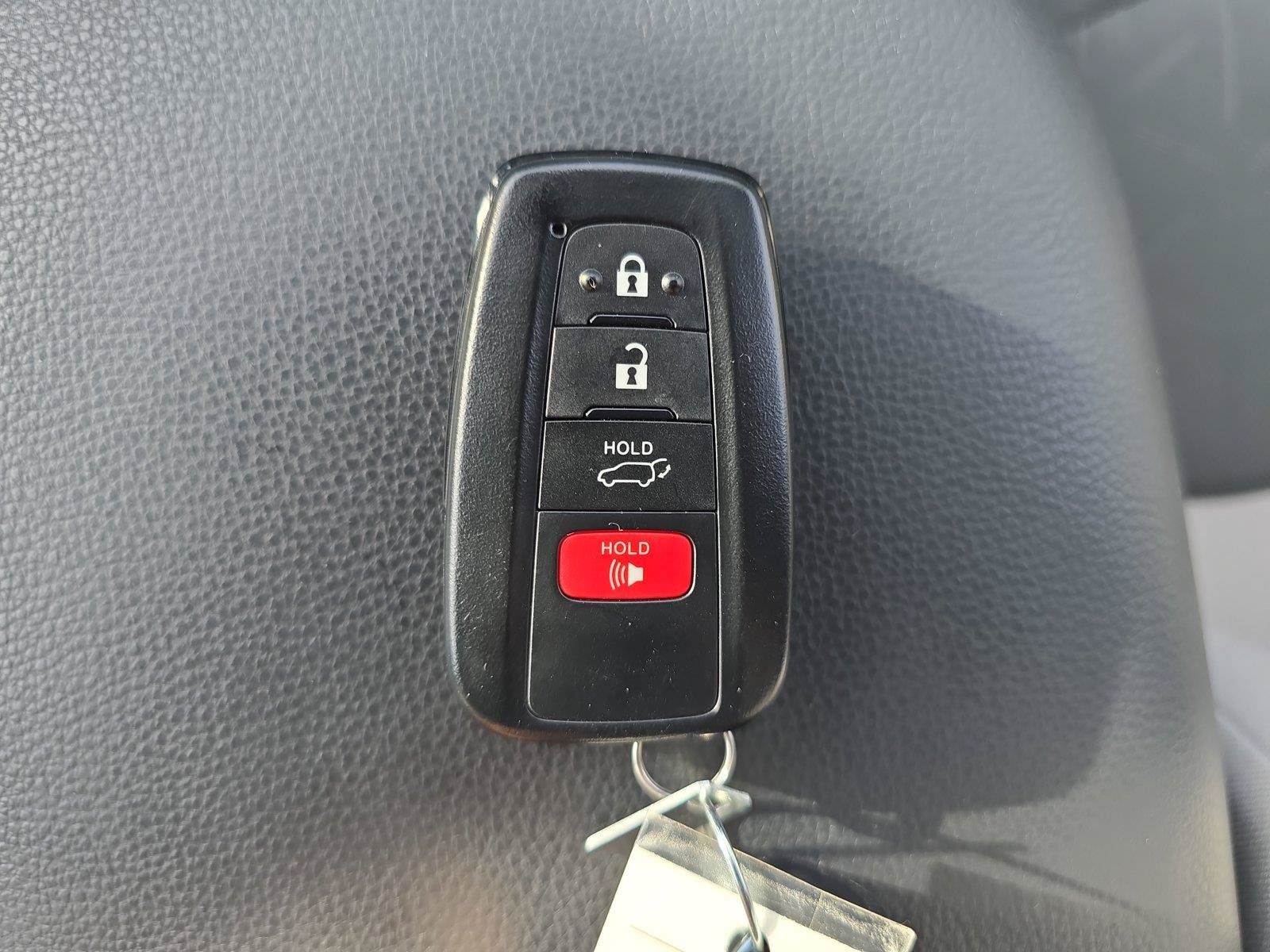Used 2025 Toyota RAV4 XLE w/ Convenience Package AWD/4WD image 26