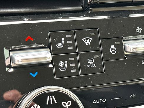 New 2026 Nissan Armada Platinum Reserve image 37