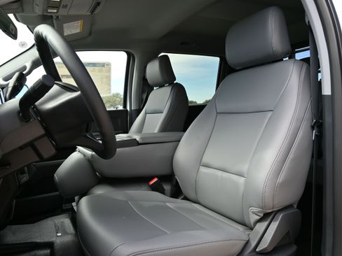 New 2026 Ford F550 4x4 Crew Cab image 16