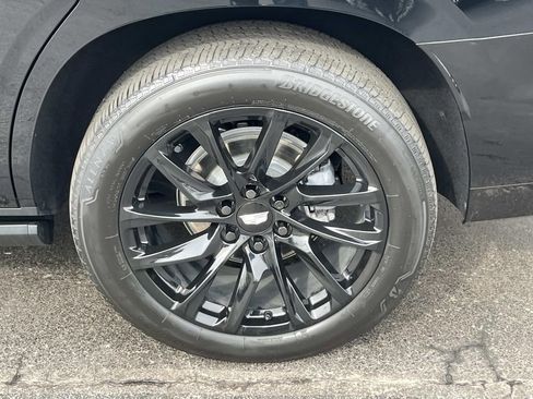 Used 2024 Cadillac Escalade Sport Platinum w/ LPO, ONYX Package image 11