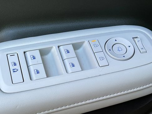 Used 2025 Hyundai Santa Fe Calligraphy image 14