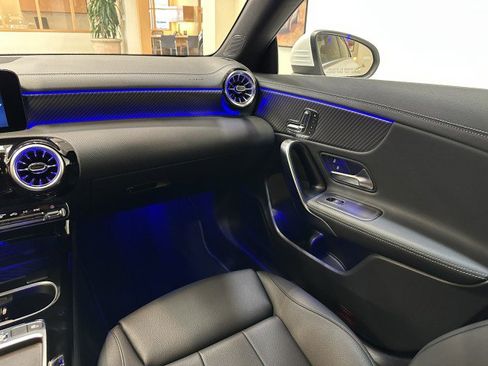 Certified 2025 Mercedes-Benz CLA 250 image 9