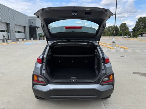 Used 2019 Hyundai Kona SE AWD/4WD image 11