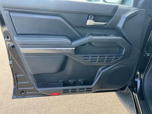 Used 2025 Toyota Tacoma TRD Sport image 14