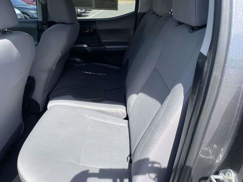 Used 2019 Toyota Tacoma SR5 RWD image 21