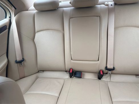 Used 2001 Mercedes-Benz C 320 Sedan image 17