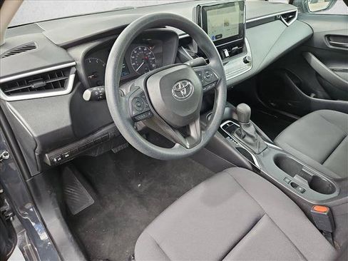 Used 2025 Toyota Corolla LE FWD image 12
