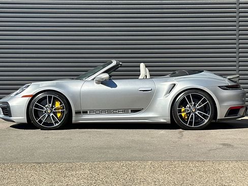 Used 2022 Porsche 911 Turbo S image 2