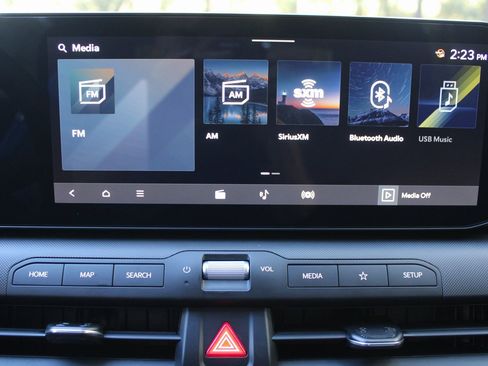 New 2025 Kia K4 LX image 36