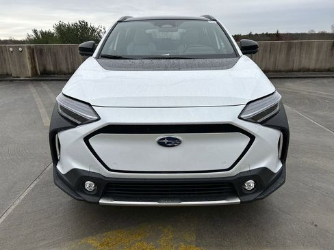 Used 2024 Subaru Solterra Touring image 3