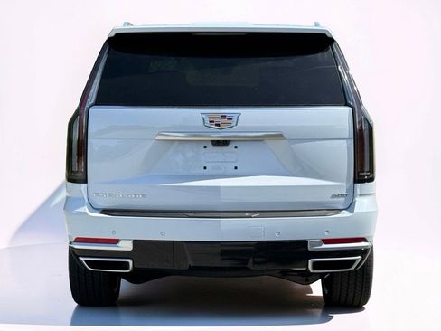 New 2026 Cadillac Escalade Luxury w/ Touring Package AWD/4WD image 12