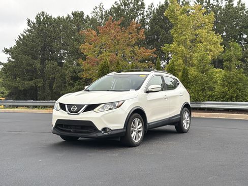 Used 2018 Nissan Rogue Sport SV w/ SV All-Weather Package AWD/4WD image 10