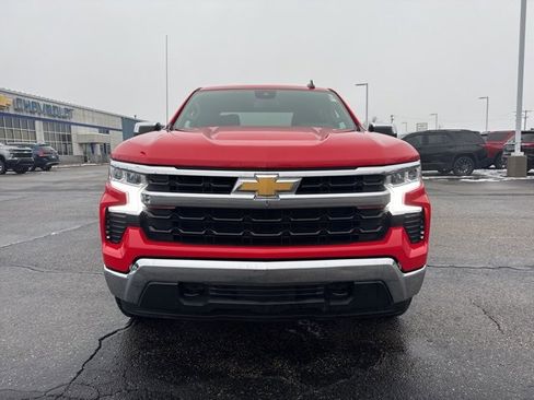 Used 2024 Chevrolet Silverado 1500 LT image 8