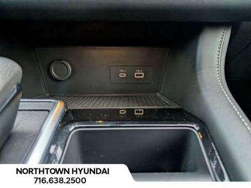 Used 2025 Nissan Pathfinder SV image 18