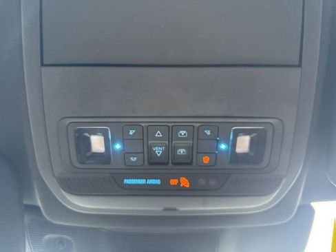 Used 2020 Ford Explorer ST image 15