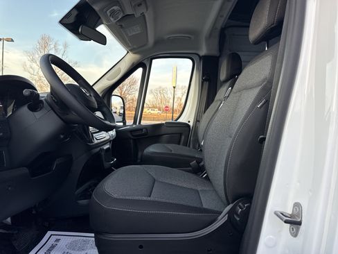 Used 2024 RAM ProMaster 2500 image 20