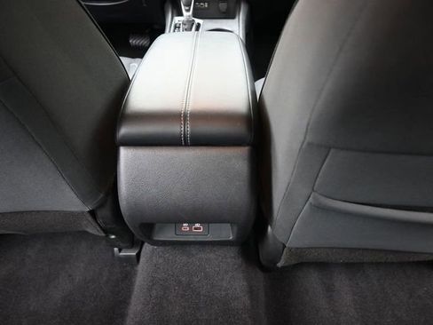 Used 2025 Nissan Altima 2.5 SV image 25