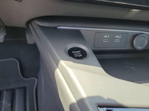 New 2026 Nissan Sentra SR w/ SR Premium Package FWD image 21